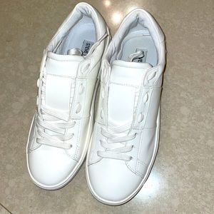Steve Madden white sneakers size 9